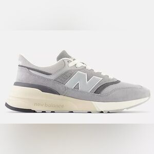New Balance Gray and Cream Women's Sneakers